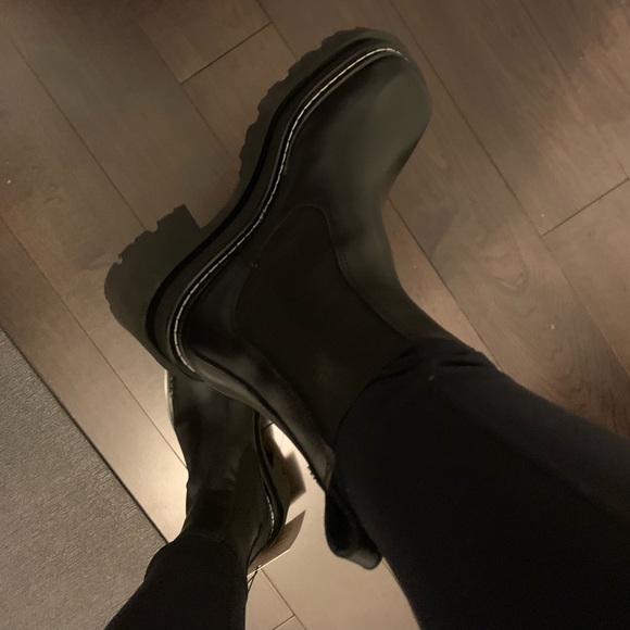 BNIB Sandro Chelsea Ankle Boots - Picture 13 of 14